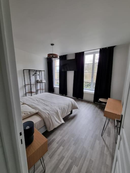 Appartement Jungle- Hypercentre -Charleville ภายนอก รูปภาพ