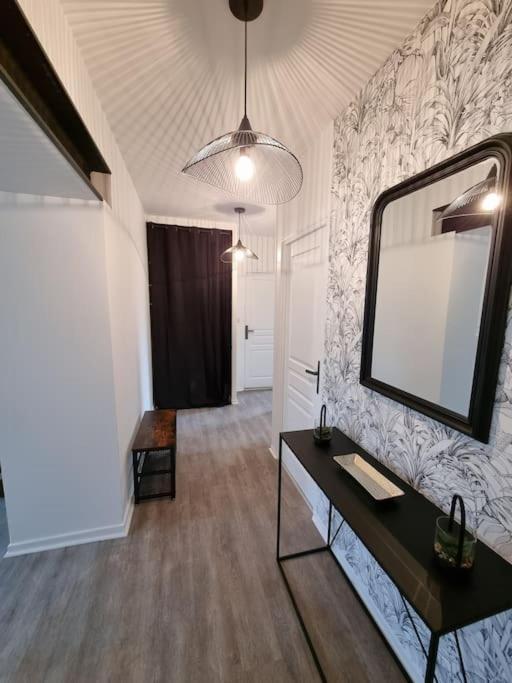 Appartement Jungle- Hypercentre -Charleville ภายนอก รูปภาพ